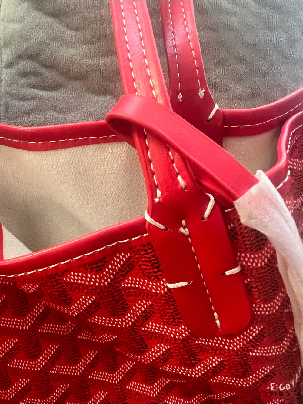 Red Patterned Tote with Matching Pouch - Picture 4 of 6